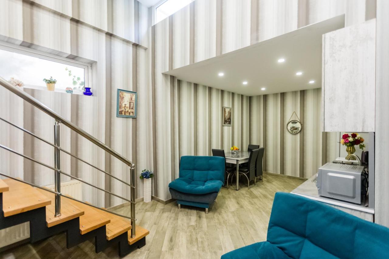 Rustaveli Two Bedroom Apartment With 5 Star Location تبليسي المظهر الخارجي الصورة